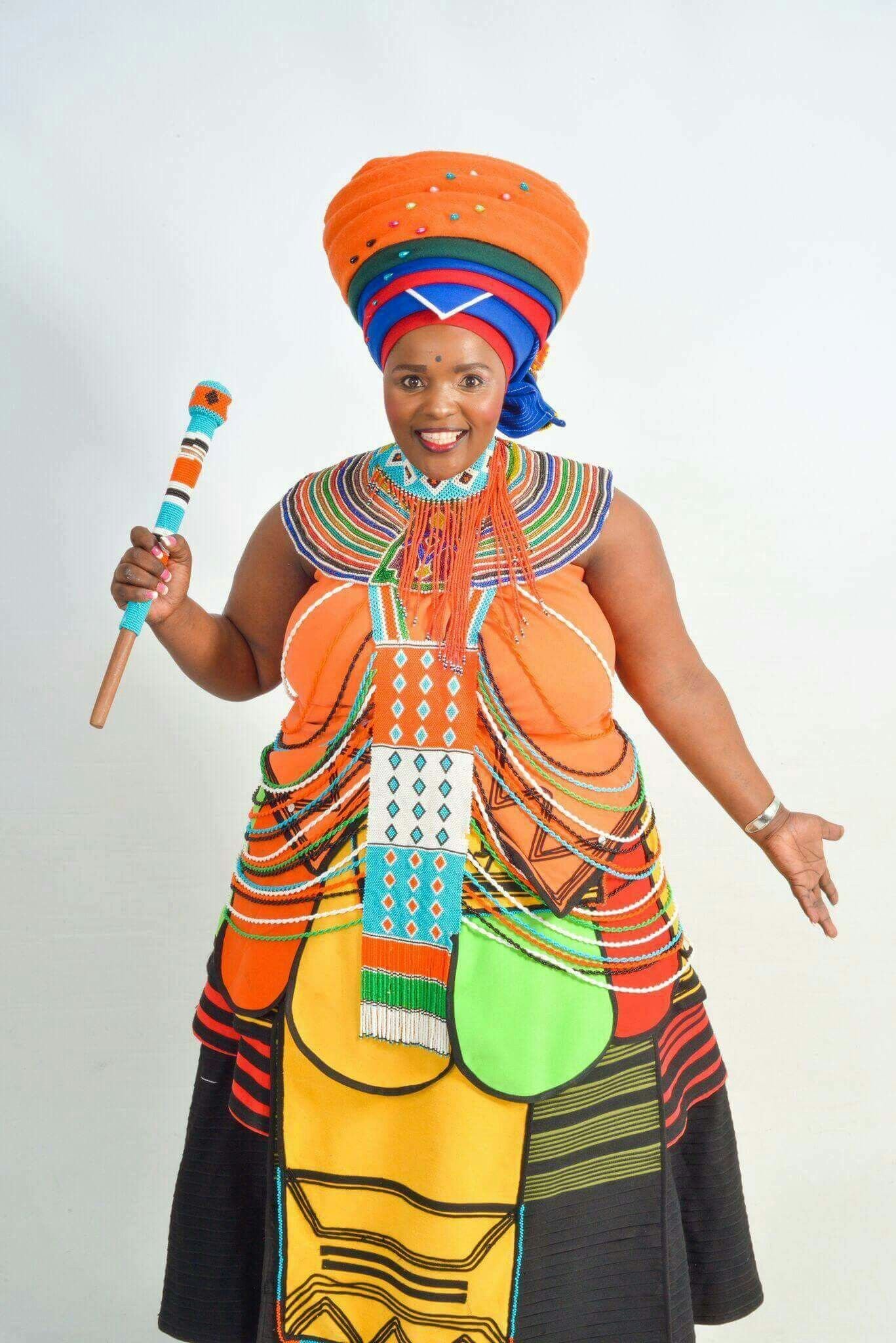 Африканские костюмы и аксессуары для мужчин на Международный день танца