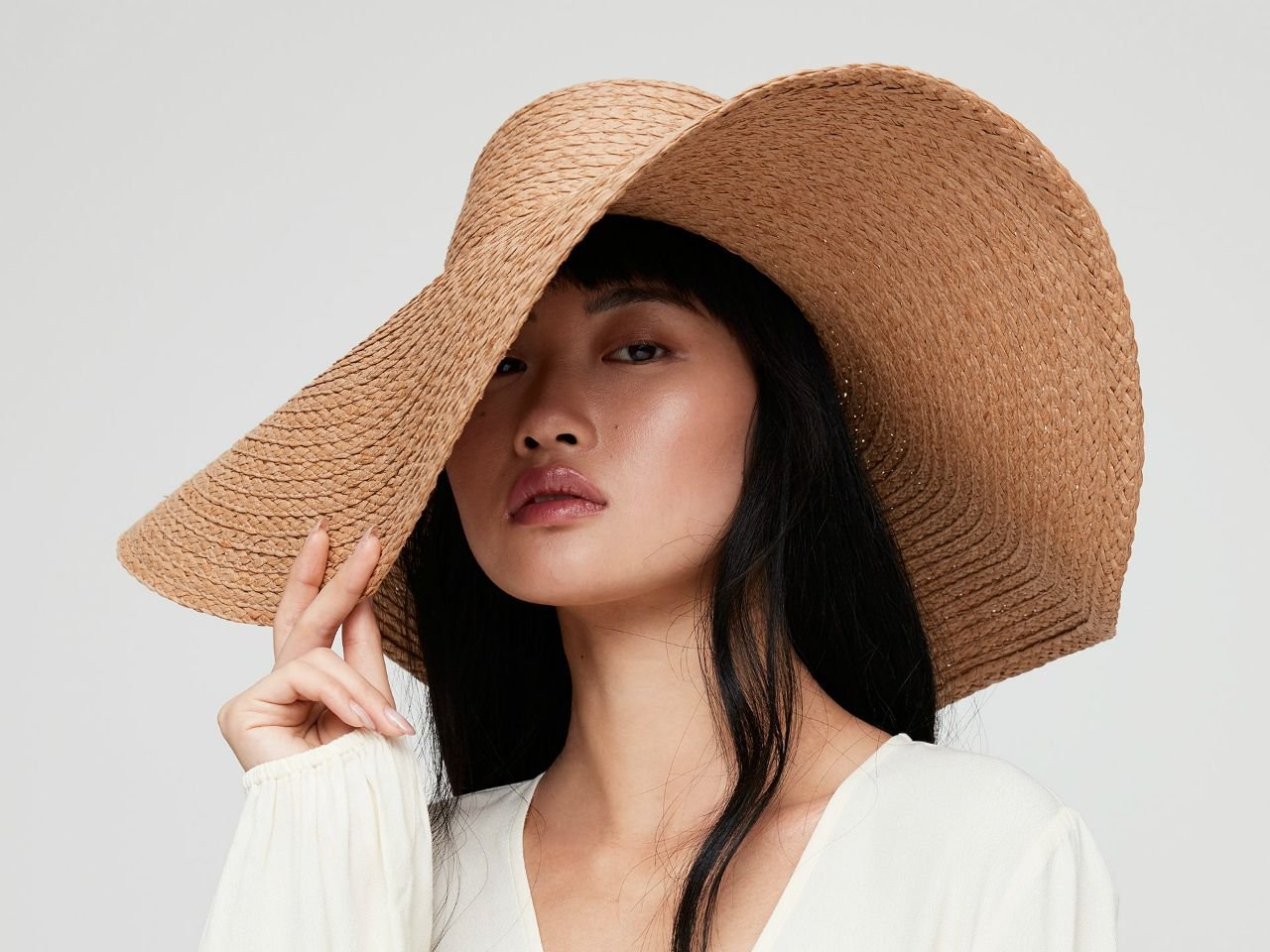 Шляпа это. Китайская шляпа. Шляпа китайца. Шляпа Эстетика. Эстетика женской шляпы.