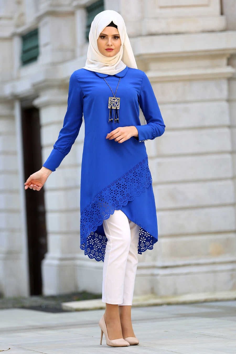 Мусульманская туника. Hijab Style 2022 платья повседневные. Абая фасонлари. Абая мусульманский мода 2023.
