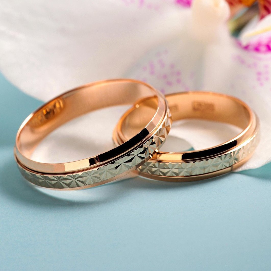 Обручальные кольца золотые на свадьбу. Обручальные кольца 2023 парные Соколов. Обручальные кольца парные золотые 585 жёлтое золото. Обручальные кольца парные 585. Красивые обручальные кольца 2023 из белого золота.