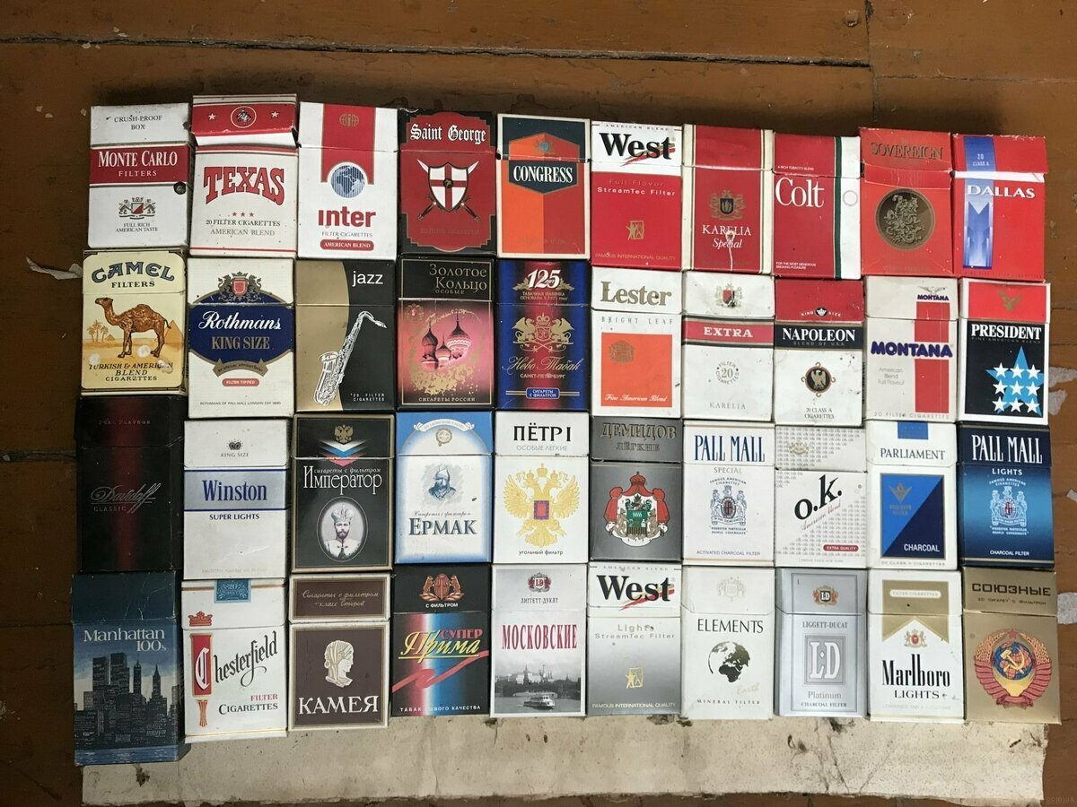 Купить сигареты в ульяновске. Коллекция сигаретных пачек 90-х. Марки сигарет 90х. Винстон сигареты 90х. Сигареты 2000 годов.