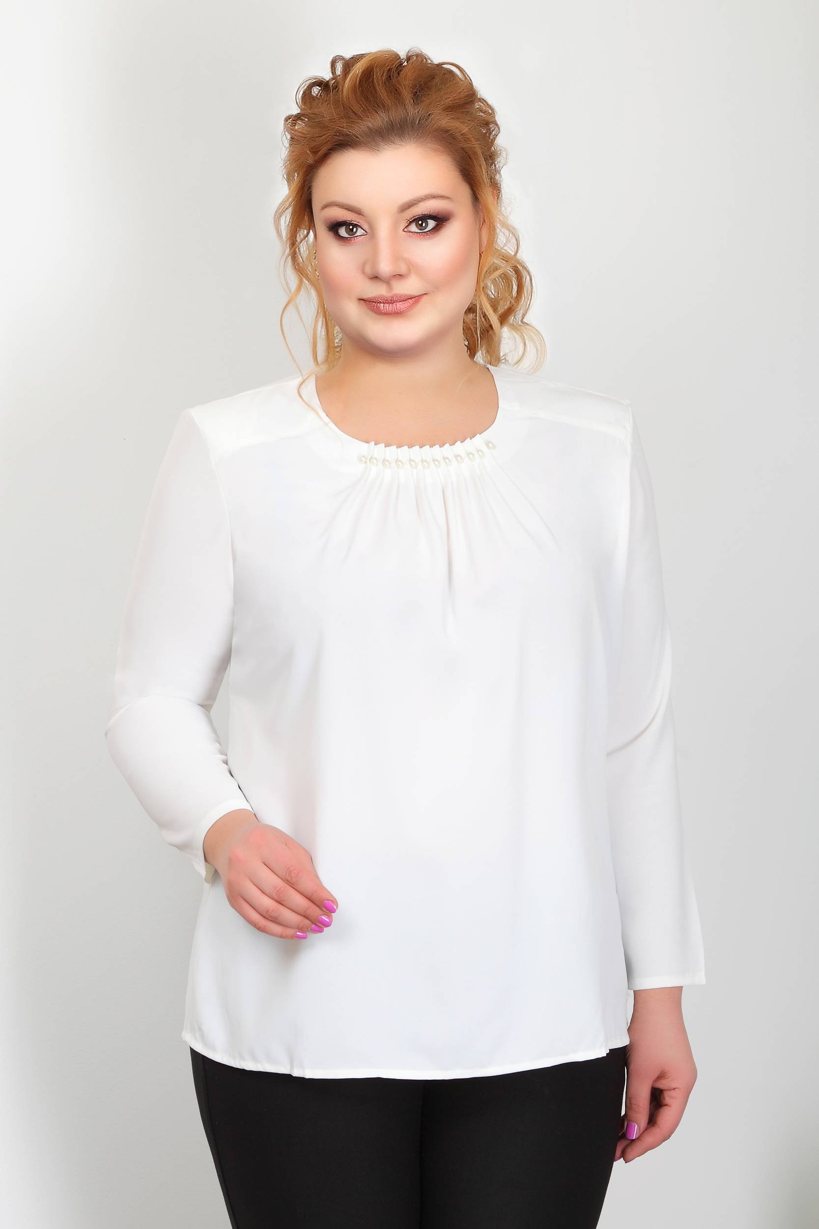 Купить блузку 54 размера. Белая блузка для полных женщин. Белые блузки для полных. Блузки больших размеров для полных женщин. Офисные блузки для полных.