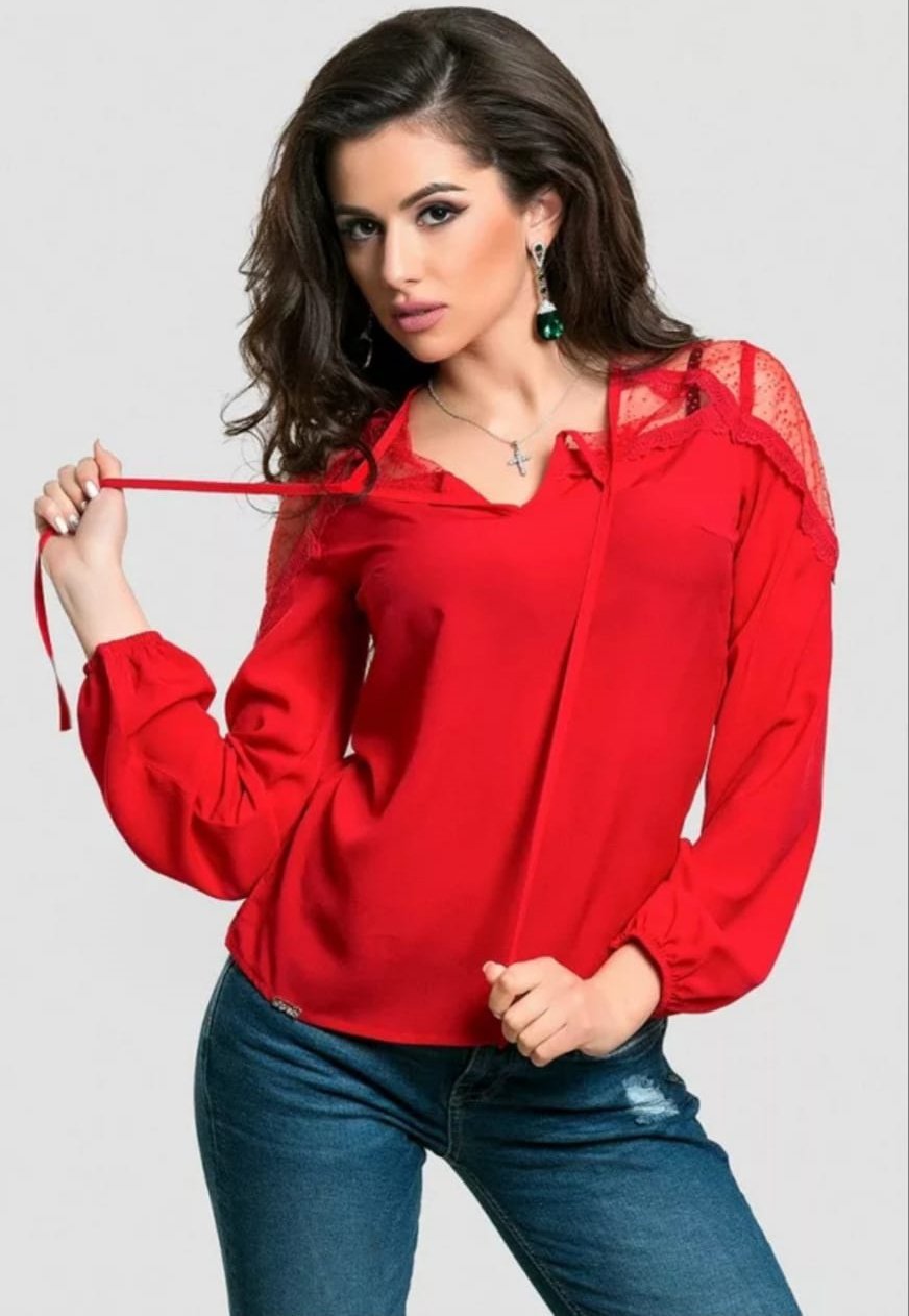 Красные блузки женская. Красная блузка. Блузка женская. Красная рубашка женская. Блуза женская красная.