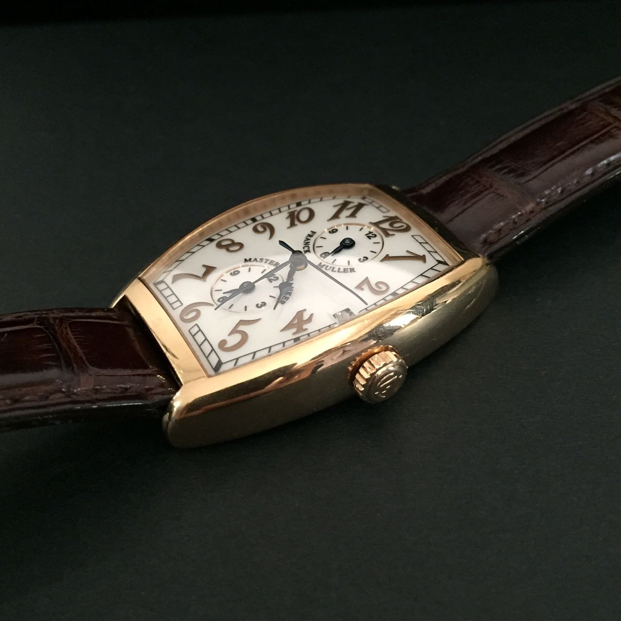 Часы фрэнк. Франк Мюллер часы. Franck Muller Geneve 18k ручка. Золотые часы Франк Мюллер. Часы Франк Мюллер 3148.