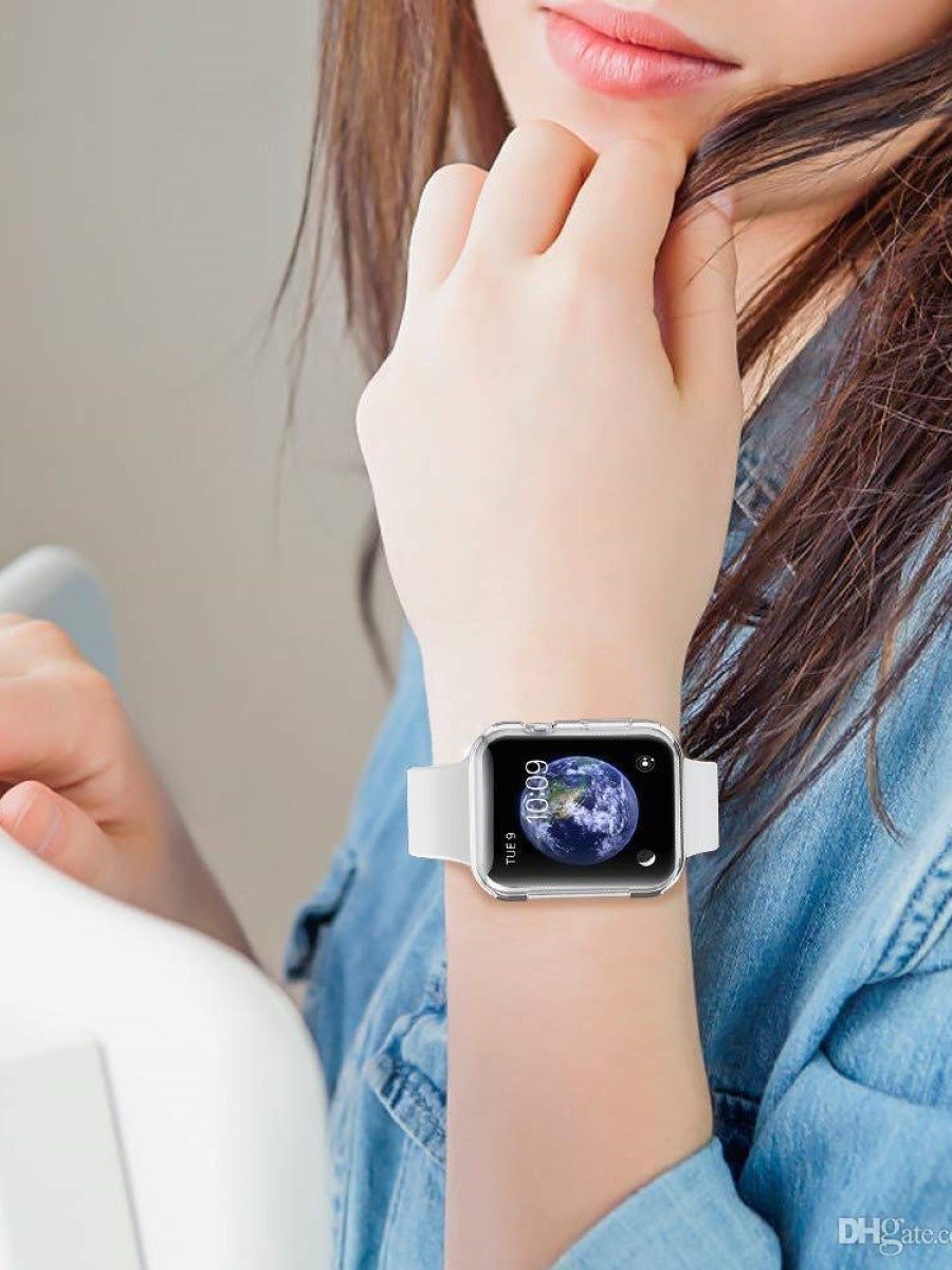 Какие выбрать умные часы для женщин. Смарт часы женские Эппл вотч. Эппл вотч 44 на женской руке. Apple watch 5 40мм и 44мм. Смарт вотч 44 мм.