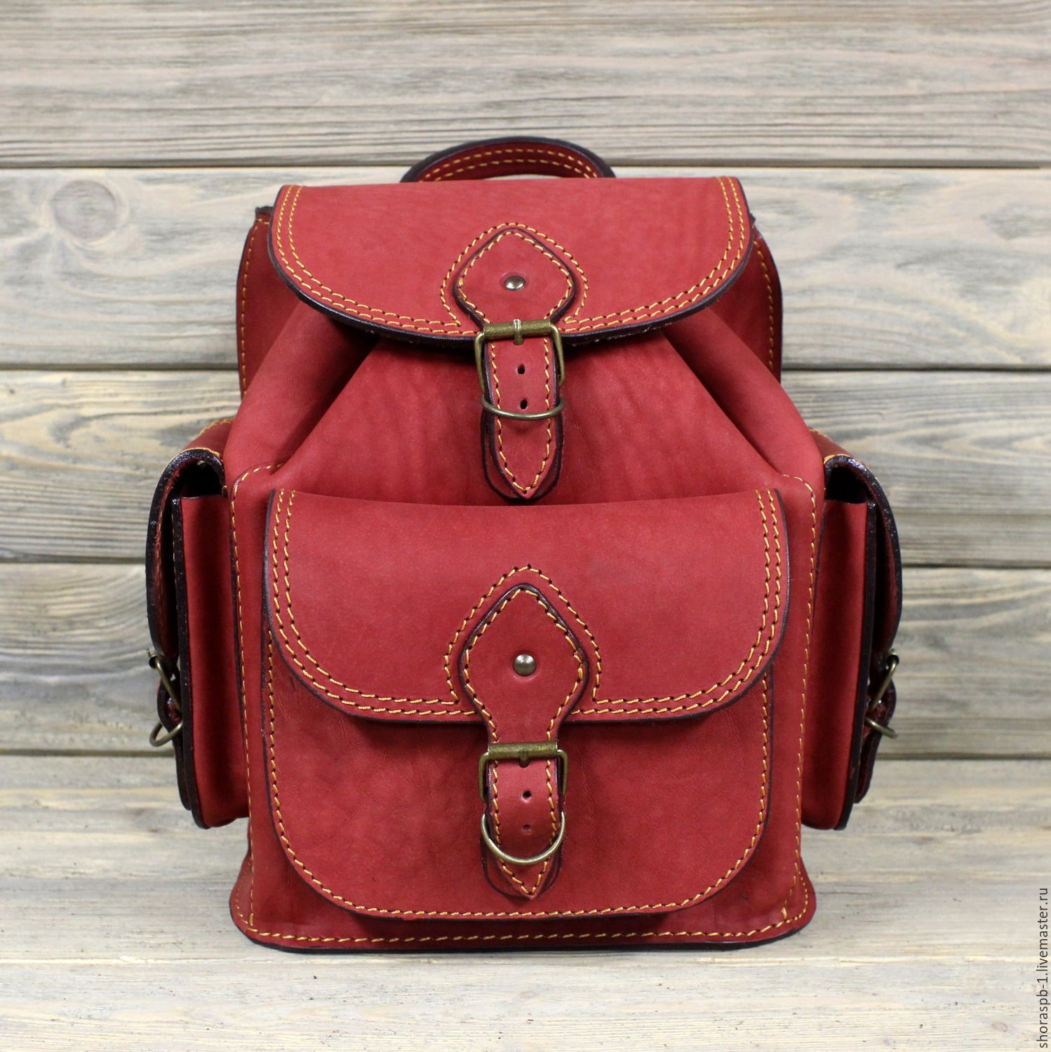 Портфель спб. Красный кожаный рюкзак. Портфель кожаный красный. Красный кожаный ранец. Рюкзак из натуральной кожи.
