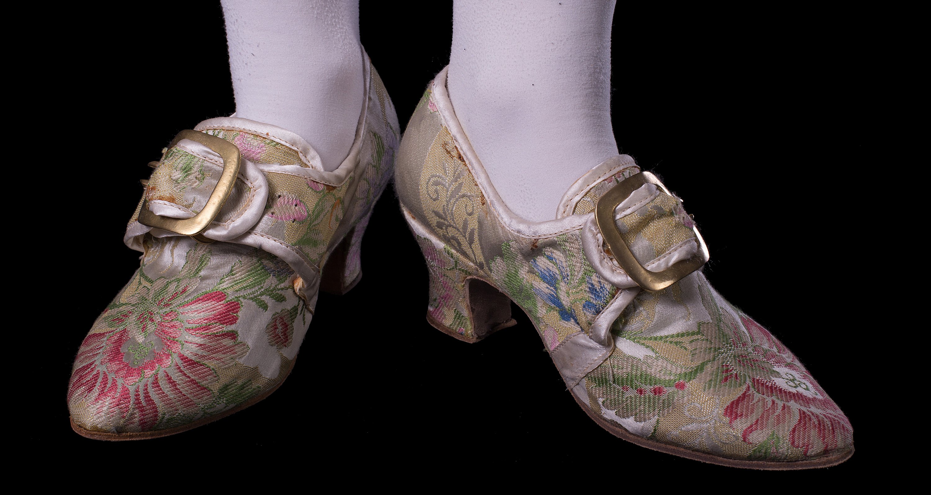 Средневековые туфли. Франсуа Пино обувь 18 век. Обувь Барокко (16 – 17 века). Обувь Барокко 17 век.