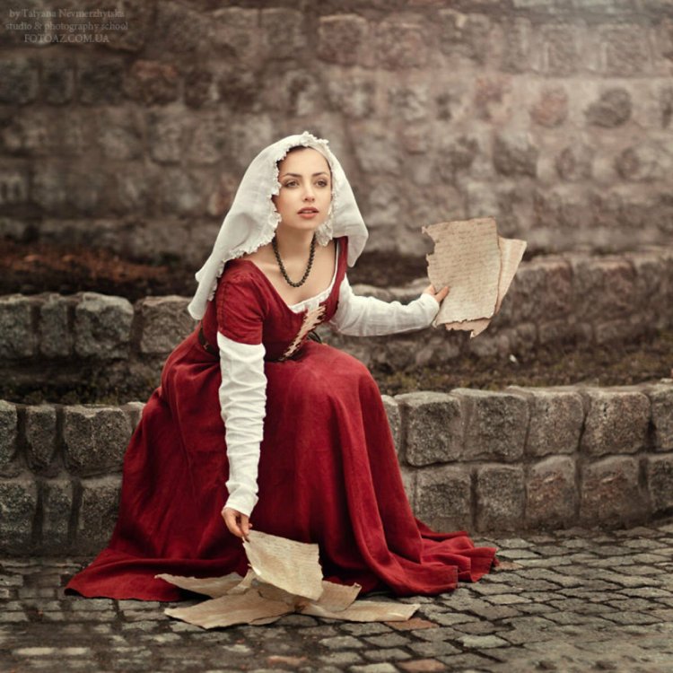 Средневековое женское платье (72 фото)