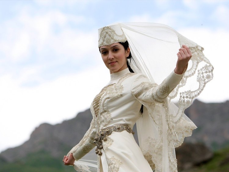 Традиционная Абхазская одежда (73 фото)