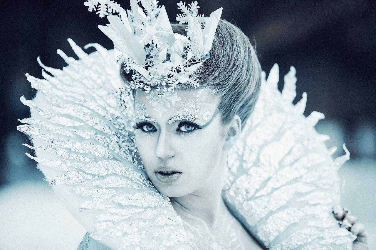 Снежная королева похожие. Снеңная Королева. Snow Queen Снежная Королева. Алиса Фрейндлих Снежная Королева.