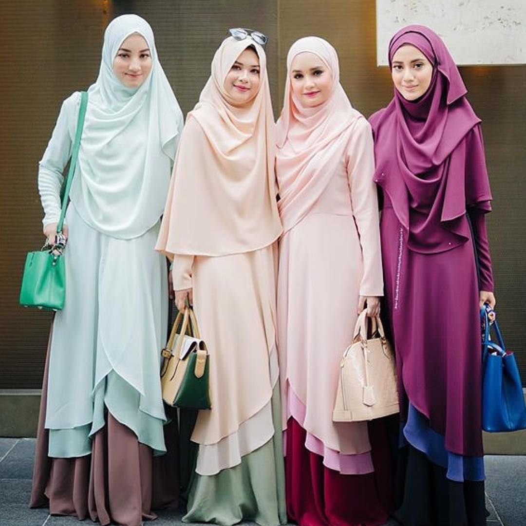 Хиджабе малайзия. Хиджаб стайл Tajikistan. Мусульманское платье.. Хиджаб. Современный хиджаб.