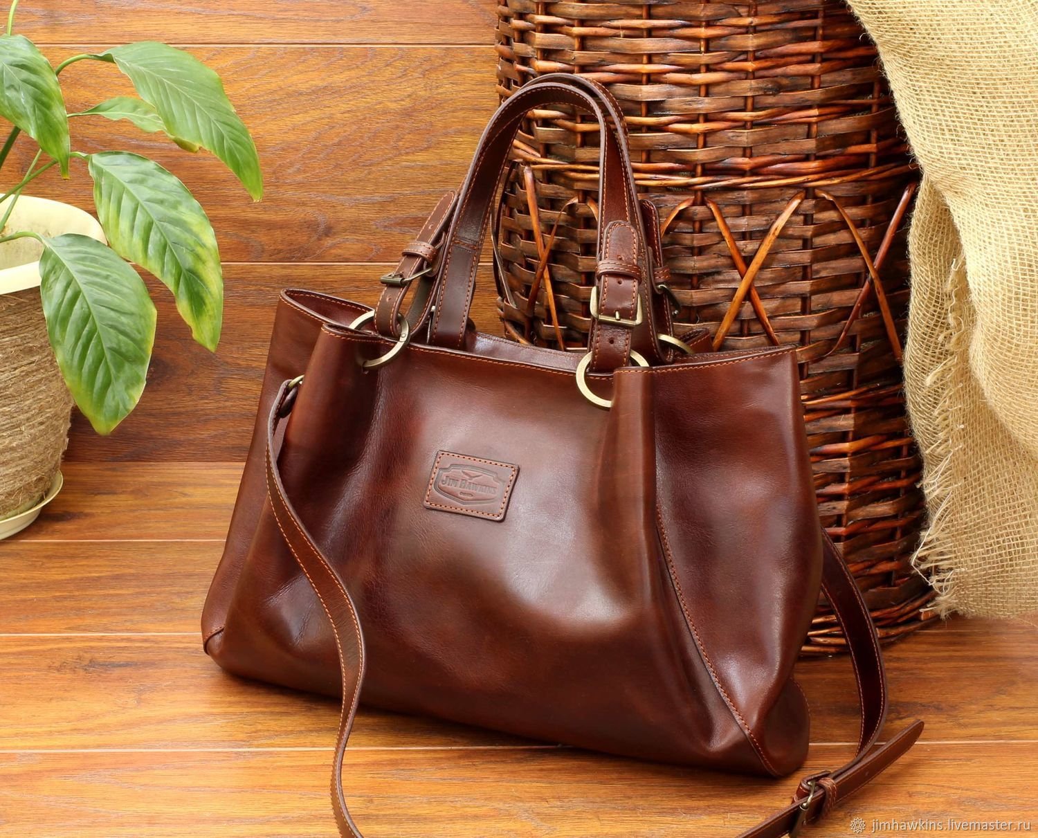Хорошие кожаные купить в. Саквояж esse Джил (65413), натуральная кожа. Стильные кожаные сумки женские. Женская кожаная сумка. Модные кожаные сумки.