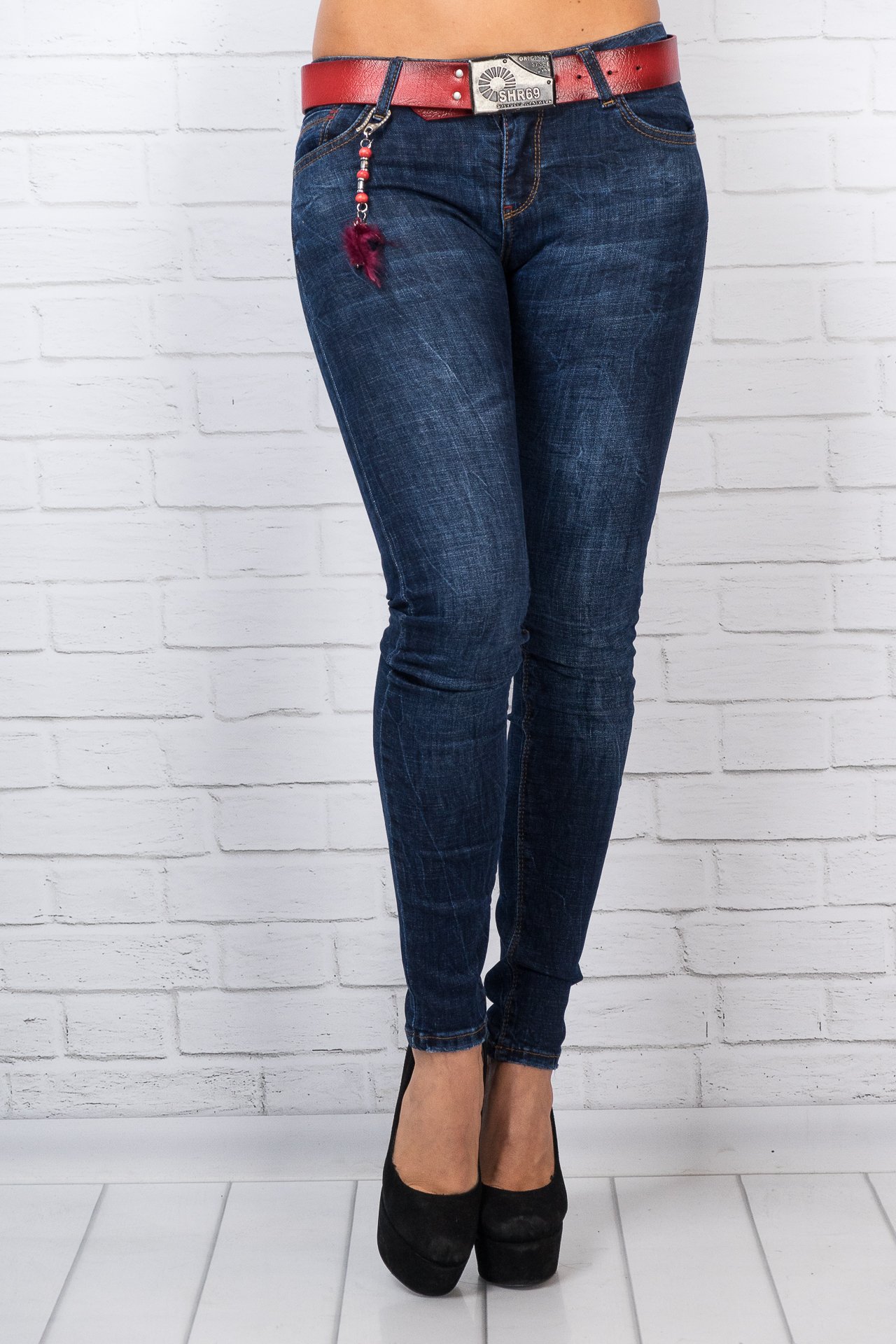 Купить джинсы 48 размера. Джинсы женские. Фирменные джинсы женские. Брендовые джинсы женские. Классные джинсы женские.