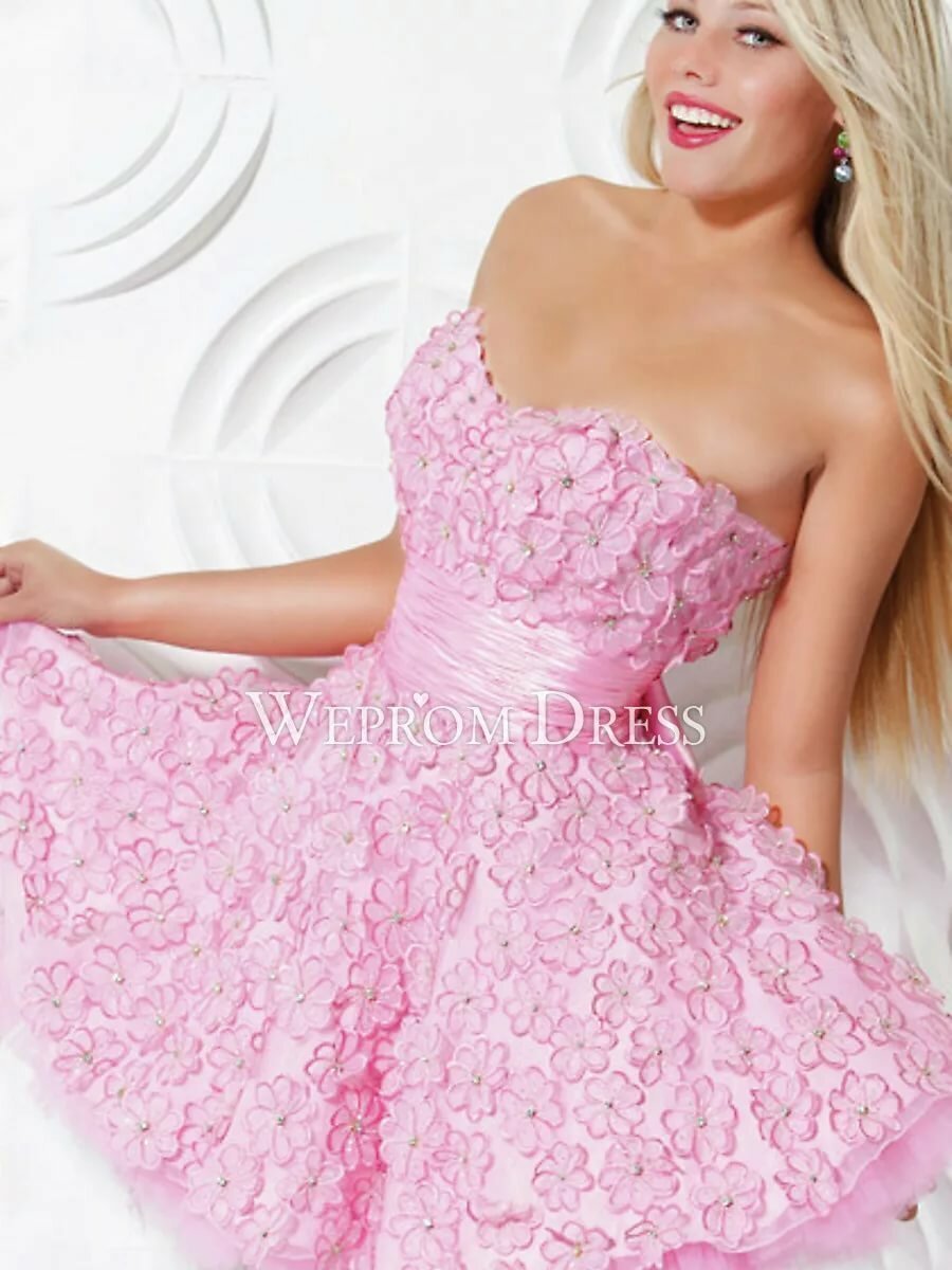 Видео розовое платье