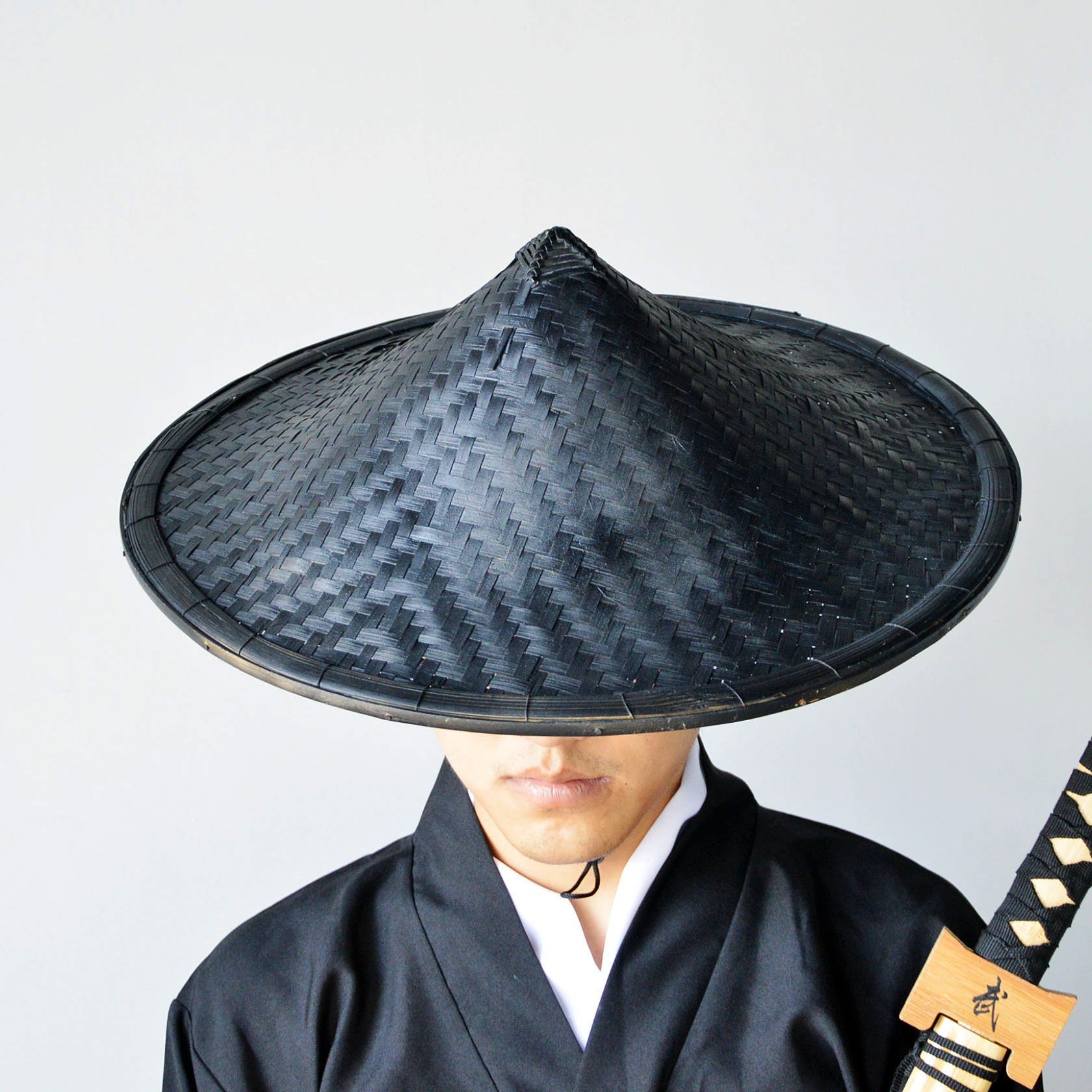 Bamboo hat. Японская шляпа амигаса. Японская шляпа амигаса Самурай. Шляпа амигаса бамбуковая. Амигаса Ронин.
