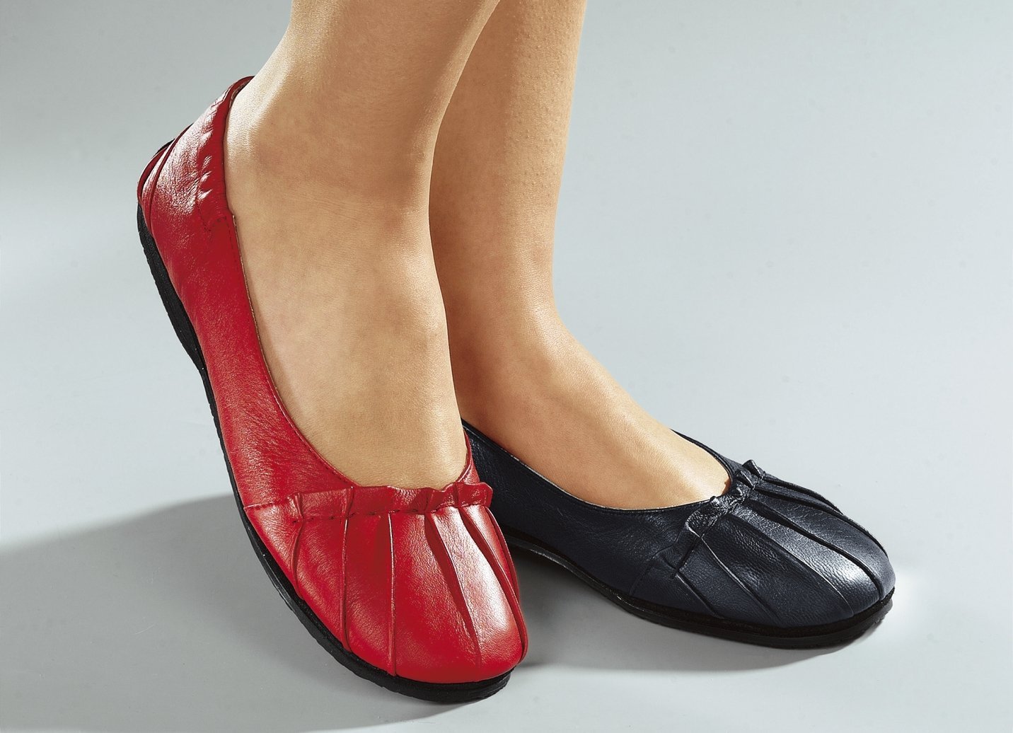 Женская обувь 43 москва. Обувь на валберис женская туфли на широкую ногу. Женская обувь больших размеров. Обувь для широкой стопы женская. Туфли на полную ногу женские.