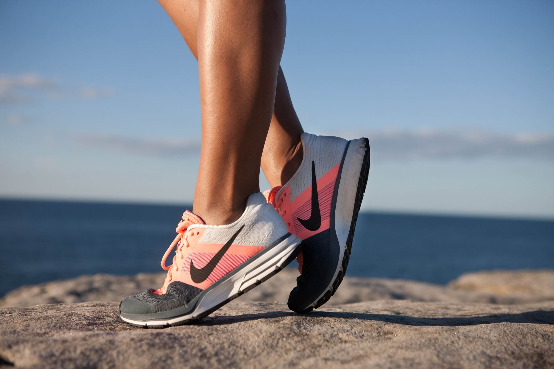 Кроссовки для бега и ходьбы